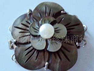 供應(yīng)項(xiàng)飾項(xiàng)鏈 黑貝碟扣,三排 梅花型扣圖 0832_禮品、工藝品、飾品_世界工廠網(wǎng)中國產(chǎn)品信息庫
