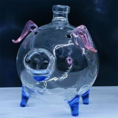 空心小豬玻璃酒瓶異形玻璃豬造型工藝酒瓶吹制小豬白酒瓶